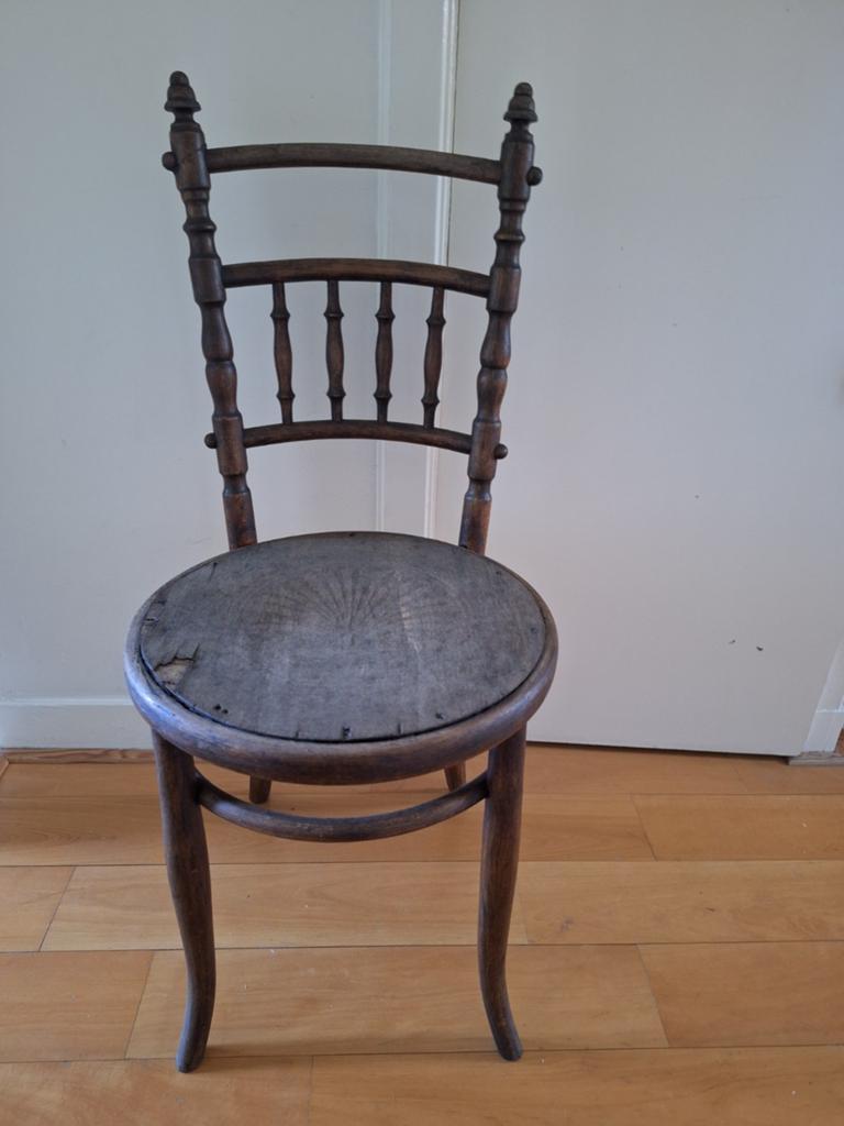 Oude lichtgewicht Franse keukenstoel, Thonet stijl, Ophalen