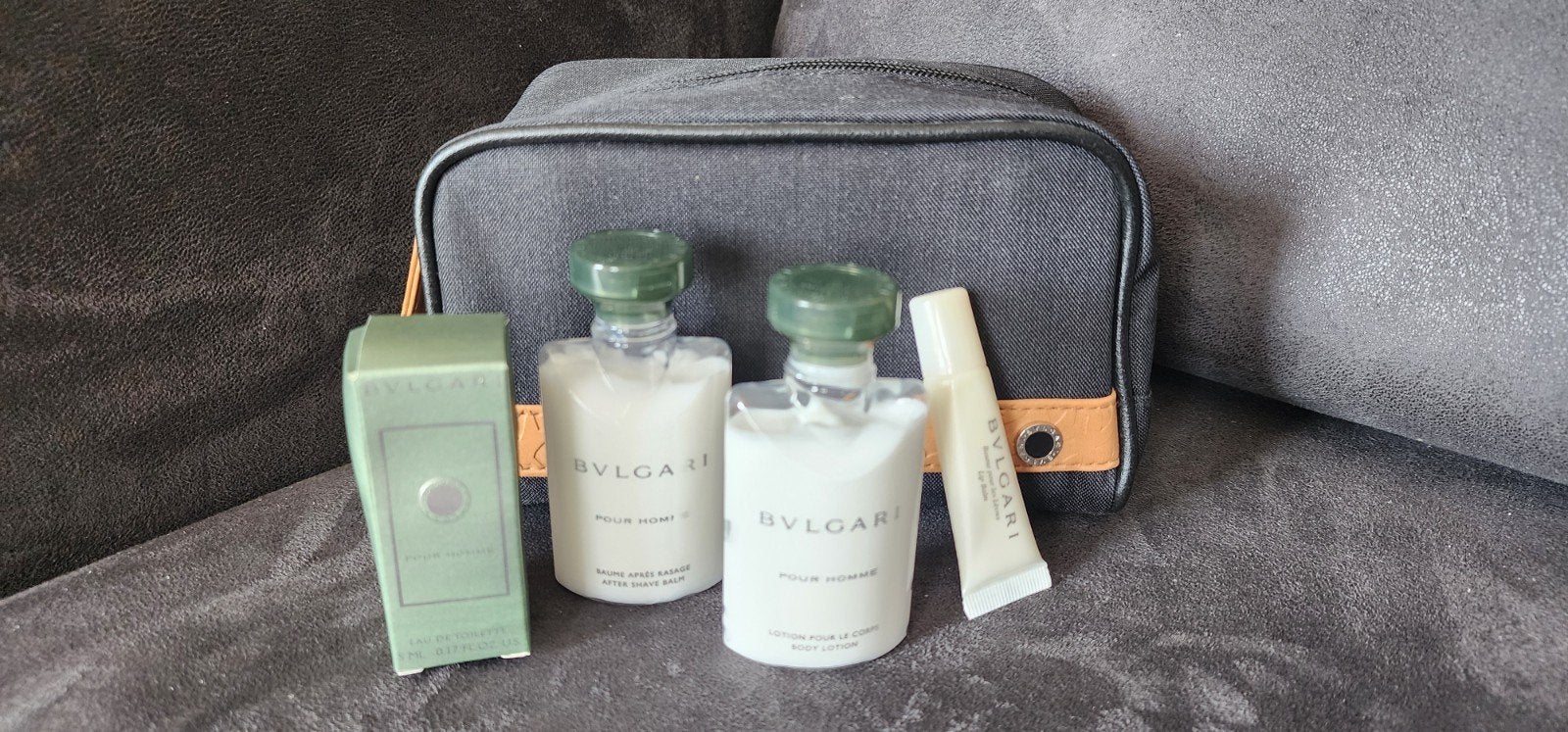 Bvlgari Pour Homme reis set met toilettas, Ophalen of Verzenden, Nieuw, Bodylotion, Crème of Olie