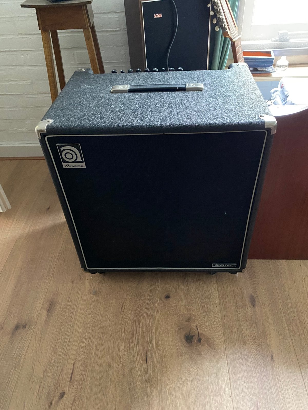 Ampeg BA-210SP digital, Ophalen, Zo goed als nieuw, 100 watt of meer