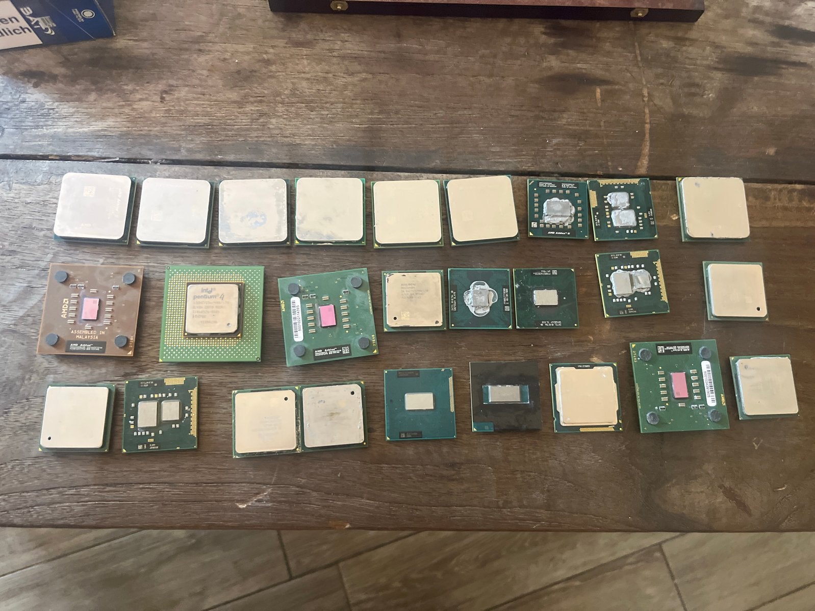 Partij diverse CPU's (Intel en AMD), Computers en Software, Processors, Ophalen of Verzenden, Gebruikt, 2-core, Minder dan 2 Ghz
