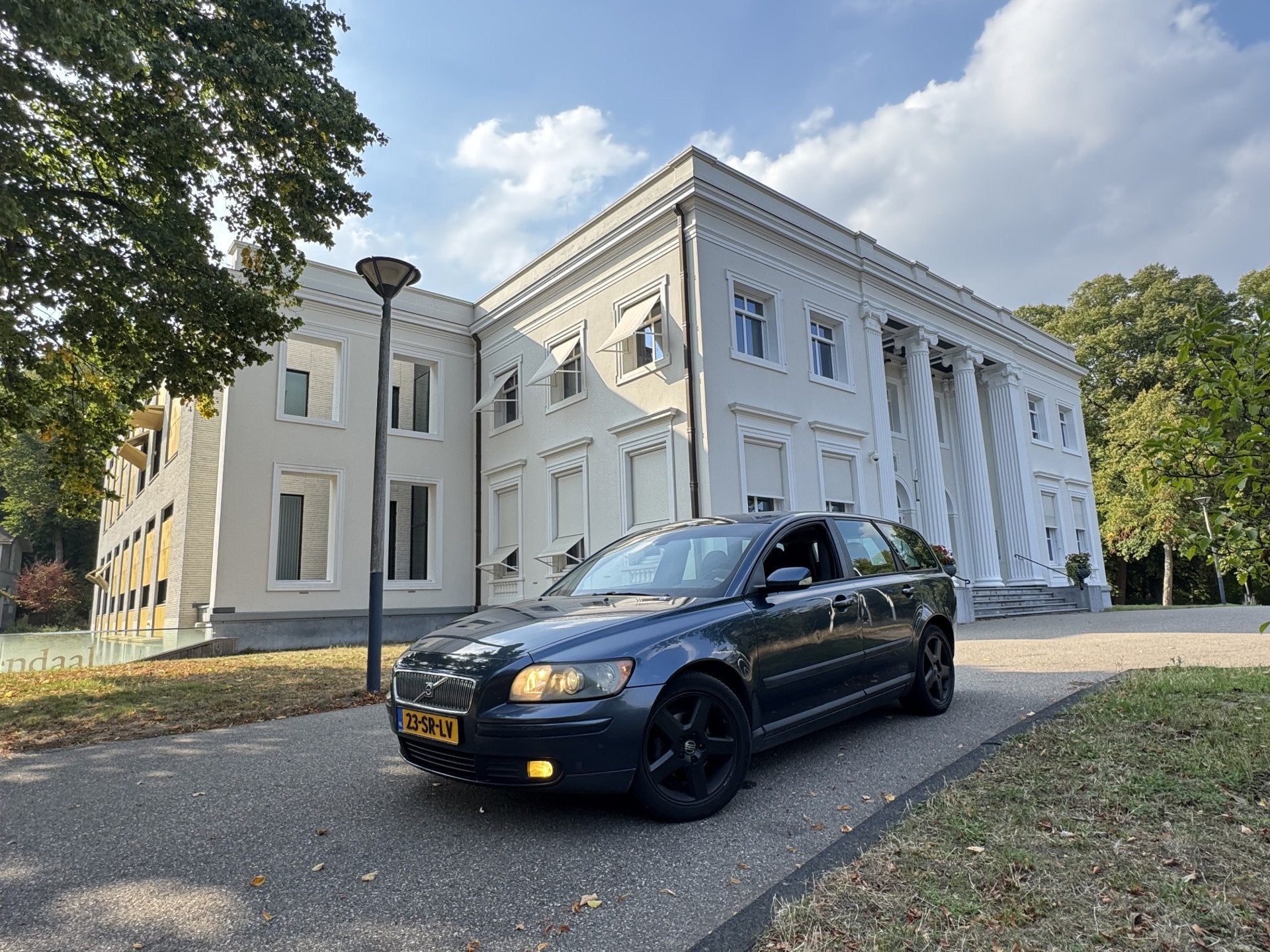 Volvo V50 1.8 HALFLEDER, RIJKLAAR (bj 2006), Voorwielaandrijving, 4 cilinders, Blauw, 126 pk