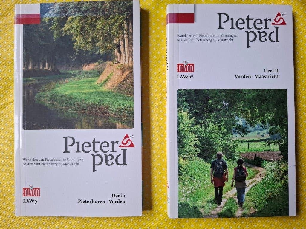 Pieterpad Deel I & II: Pieterburen - Vorden - Maastricht, Boeken, Reisgidsen, Fiets- of Wandelgids, Ophalen of Verzenden, NIVON