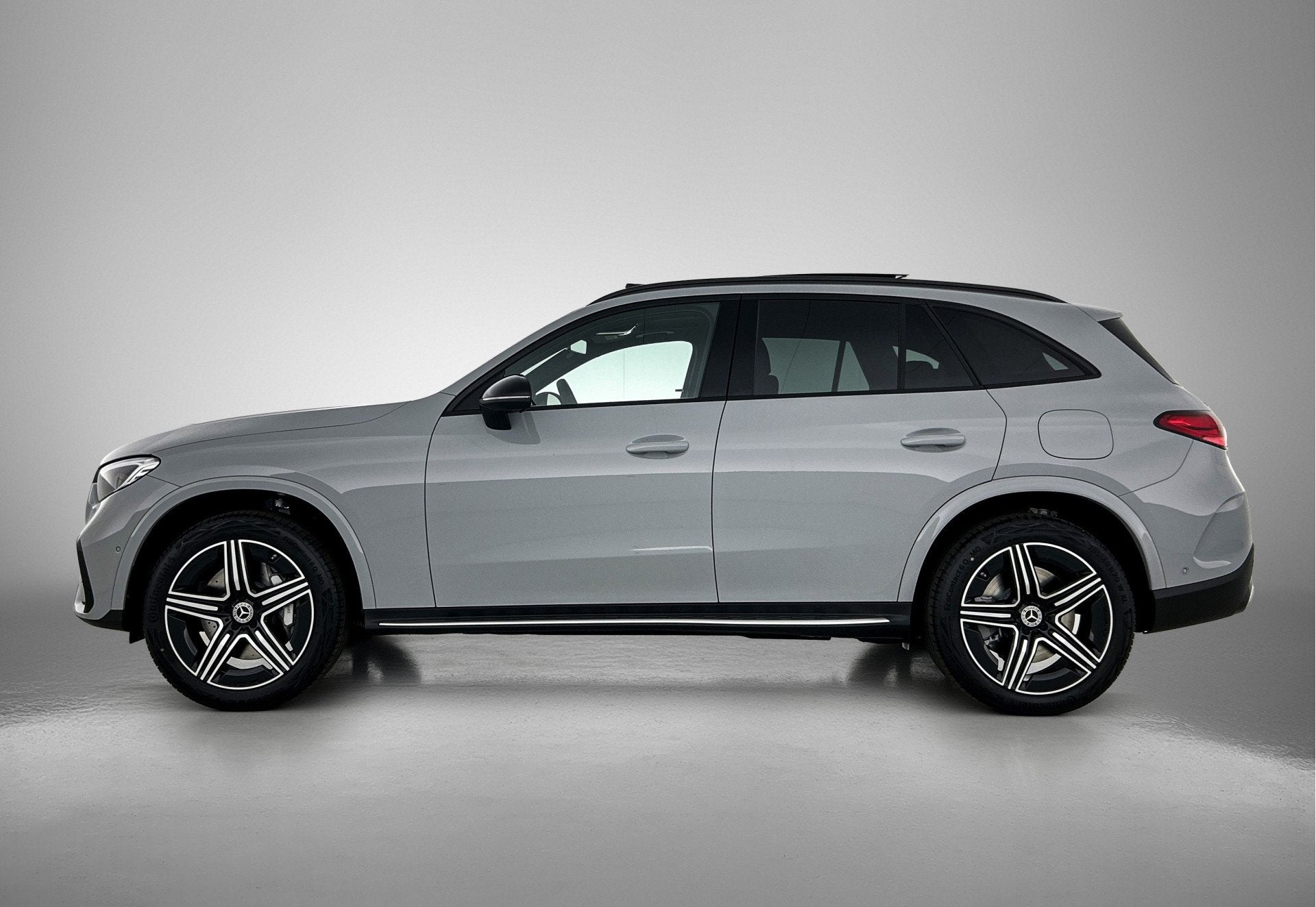 Mercedes-Benz GLC 300e 4MATIC Business Solution AMG | Advanc, Auto's, Automaat, Zwart, 2255 kg, Plug-in hybride