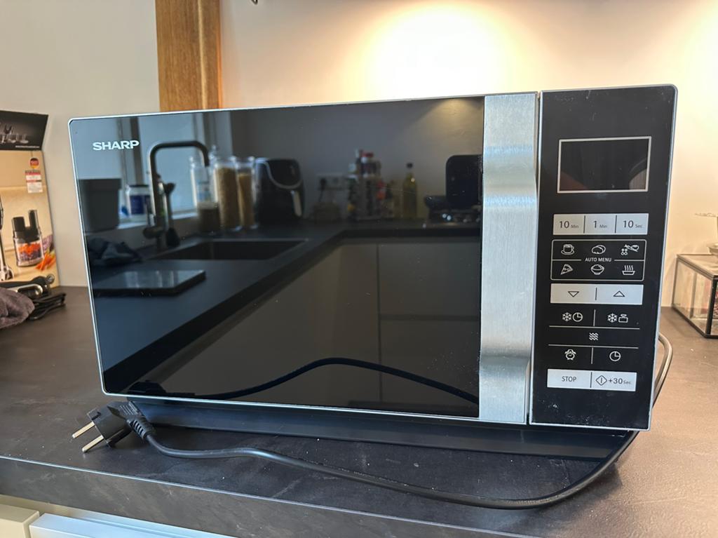 Sharp R360, magnetron, 900W, Ophalen, Zo goed als nieuw, Vrijstaand, Magnetron