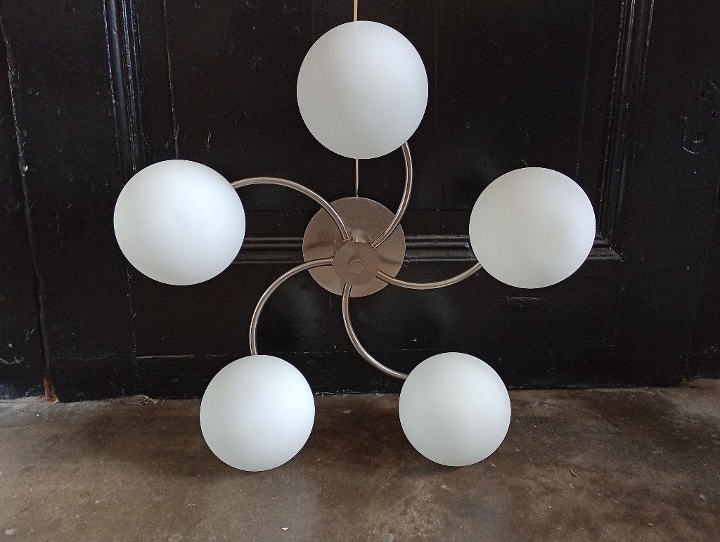 Leuke plafondlamp met 5 witte bollen, Design, Ophalen of Verzenden, Zo goed als nieuw, Wit