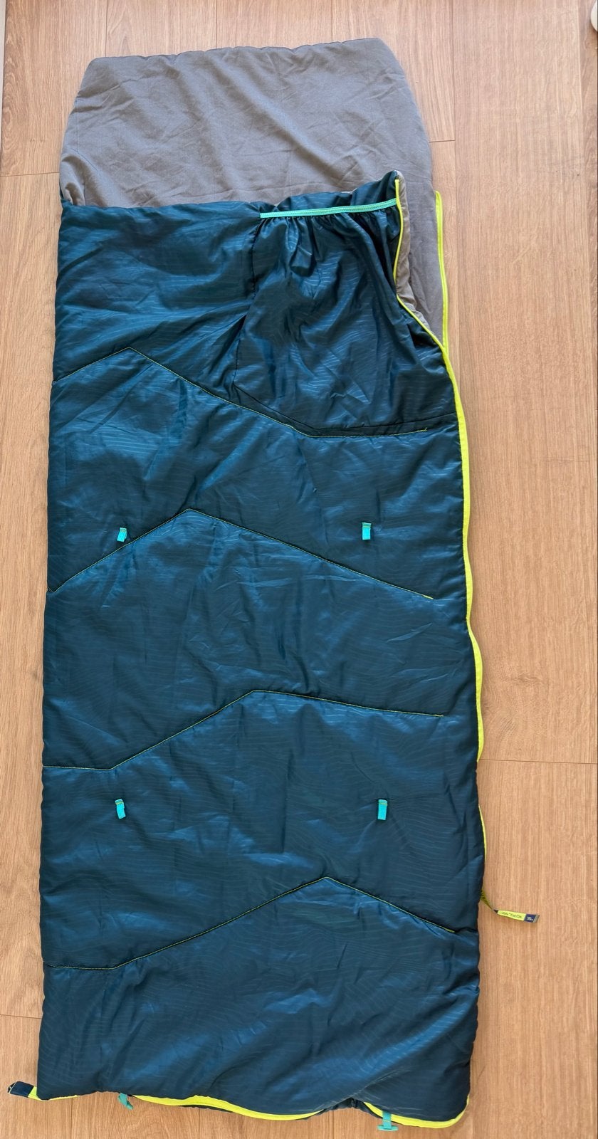 Quechua 100 Junior Slaapzak 10C, Caravans en Kamperen, Ophalen of Verzenden, Zo goed als nieuw