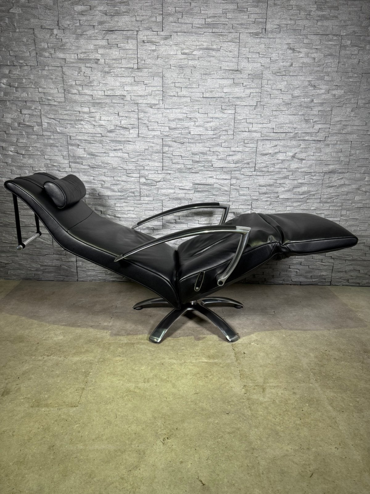 Foto 10 van Jori Brainbuilder Medi 7760 Relaxfauteuil Zwart Leer