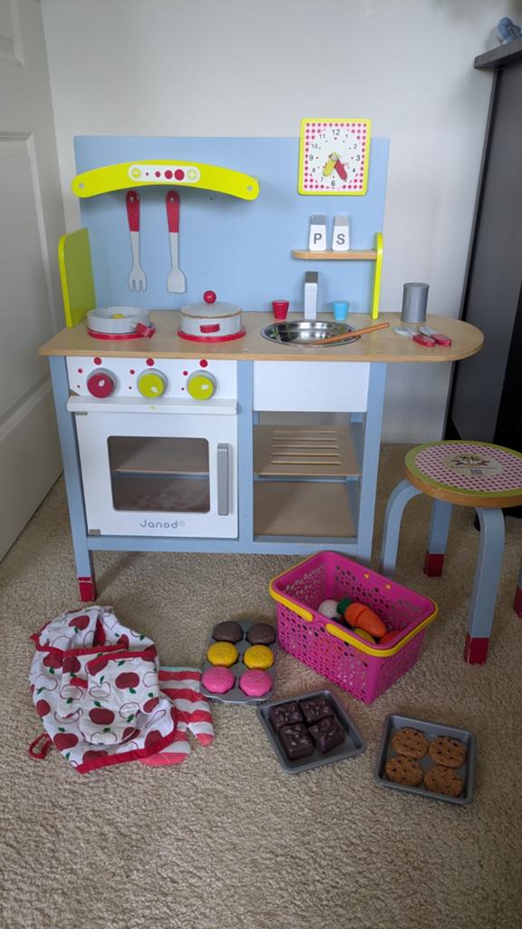 Janod Houten Speelkeuken met Extra's en Krukje, Ophalen, Gebruikt, Hout, Speelkeuken