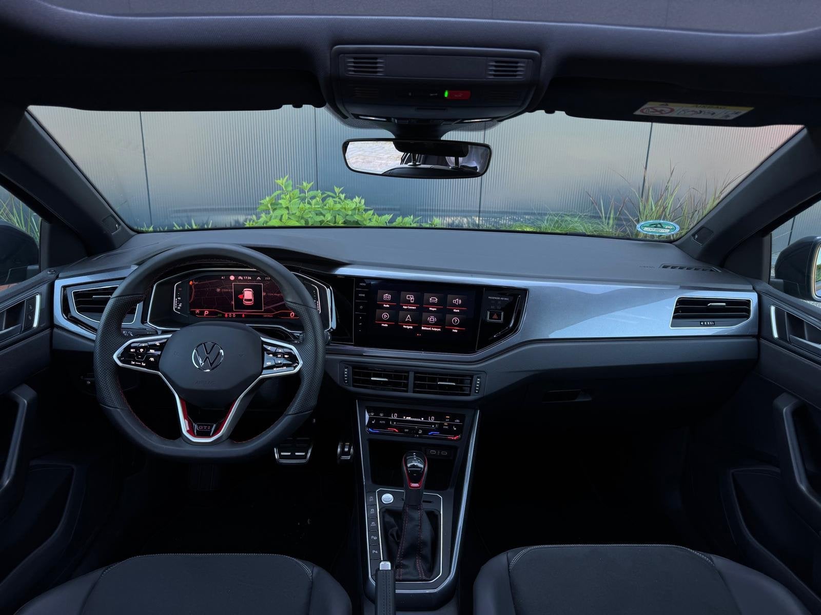 Volkswagen Polo 2.0 TSI GTI M2025 FULL PANO NAVI CAMERA LEDE, 15 km/l, Gebruikt, Zwart, 4 cilinders