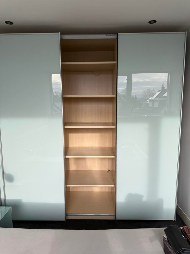 Kledingkast met schuifdeuren - slaapkamer, Ophalen, Met deur(en), Gebruikt, 200 cm of meer