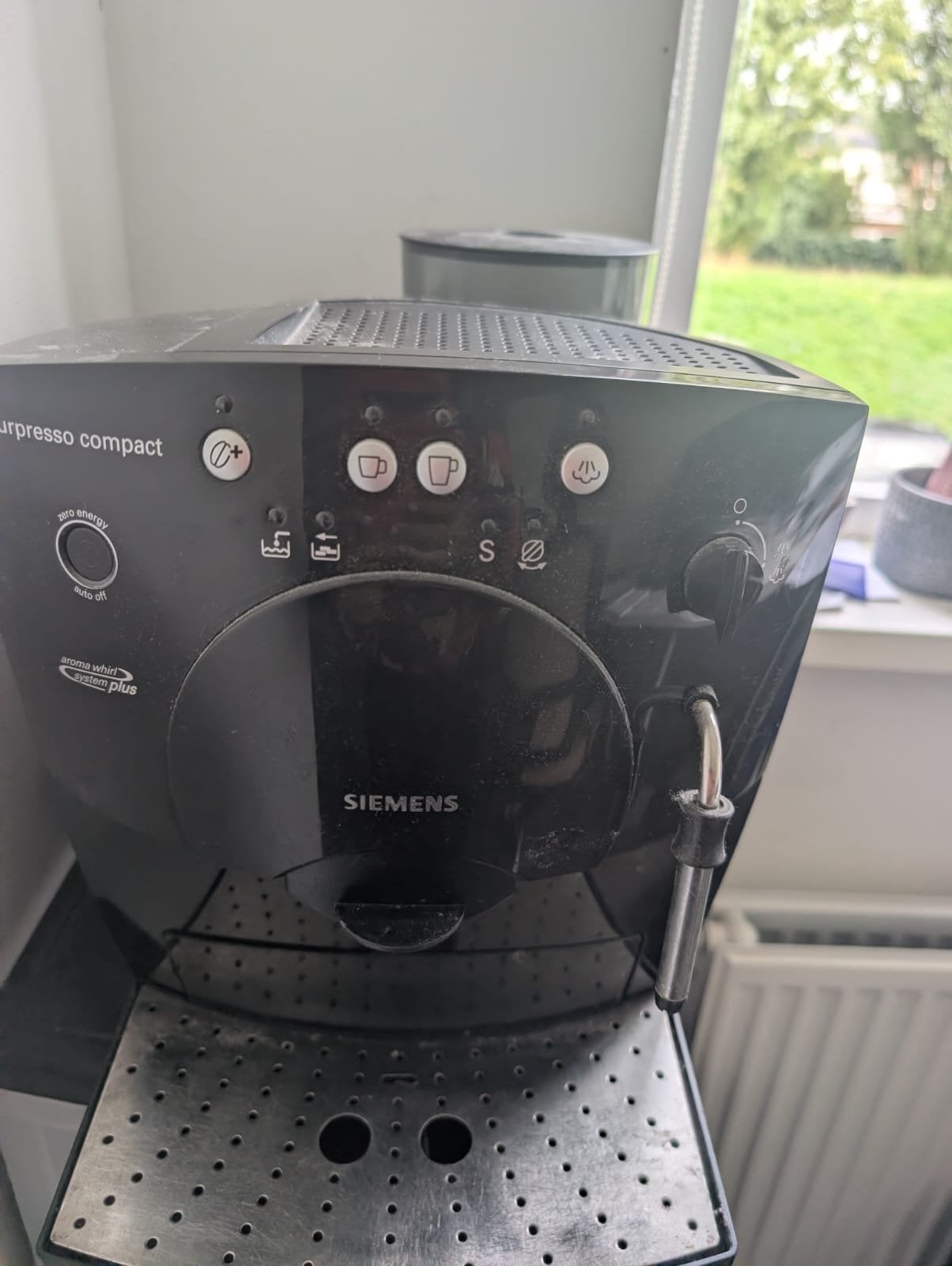 Siemens Surpresso Compact Koffiezetapparaat, Ophalen, Afneembaar waterreservoir, Gebruikt, Espresso apparaat