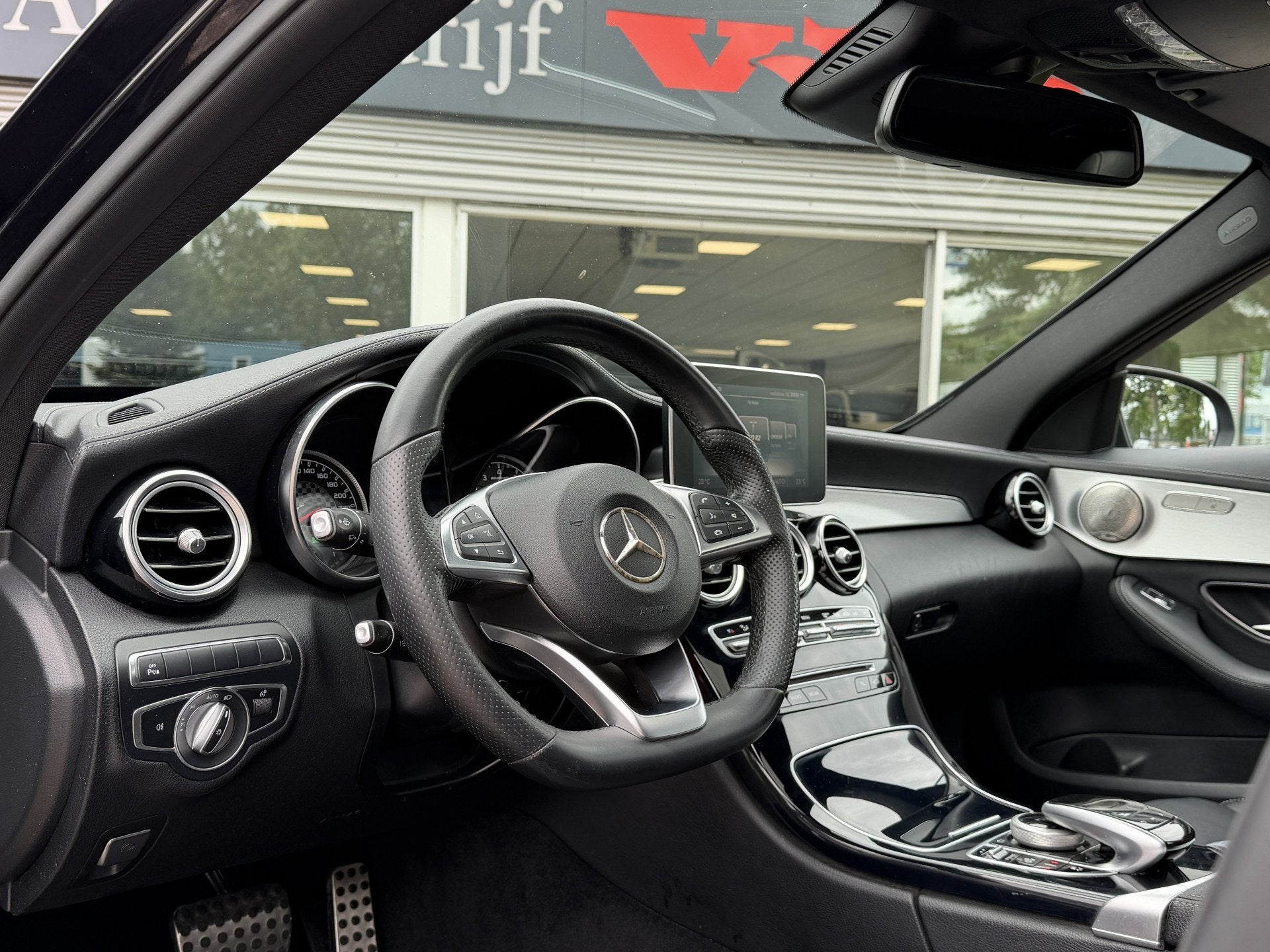 Mercedes-Benz C-Klasse AMG 43 4MATIC | ILS | Glasdak | Camer, 368 pk, Leder, Bedrijf, Vierwielaandrijving