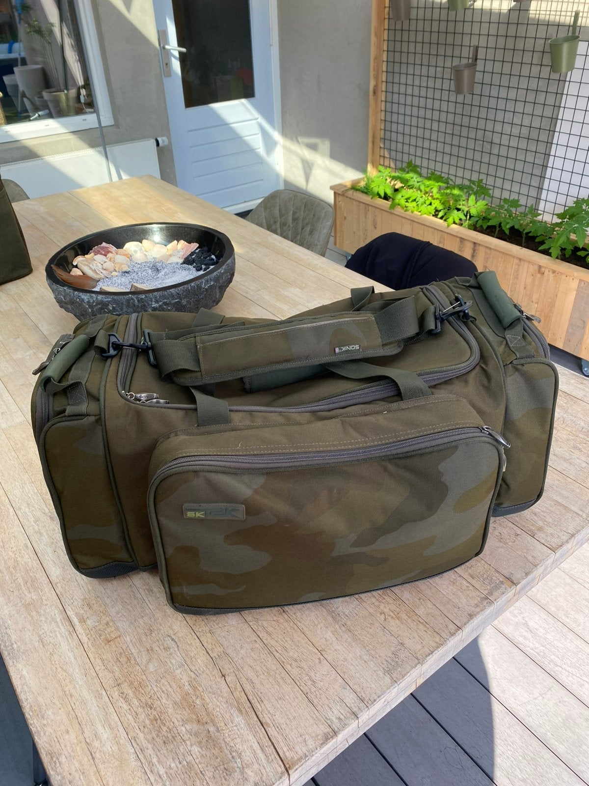 Sonik sk-tek carry-al bag large (korda trakker aqua nash), Watersport en Boten, Hengelsport | Karpervissen, Ophalen of Verzenden