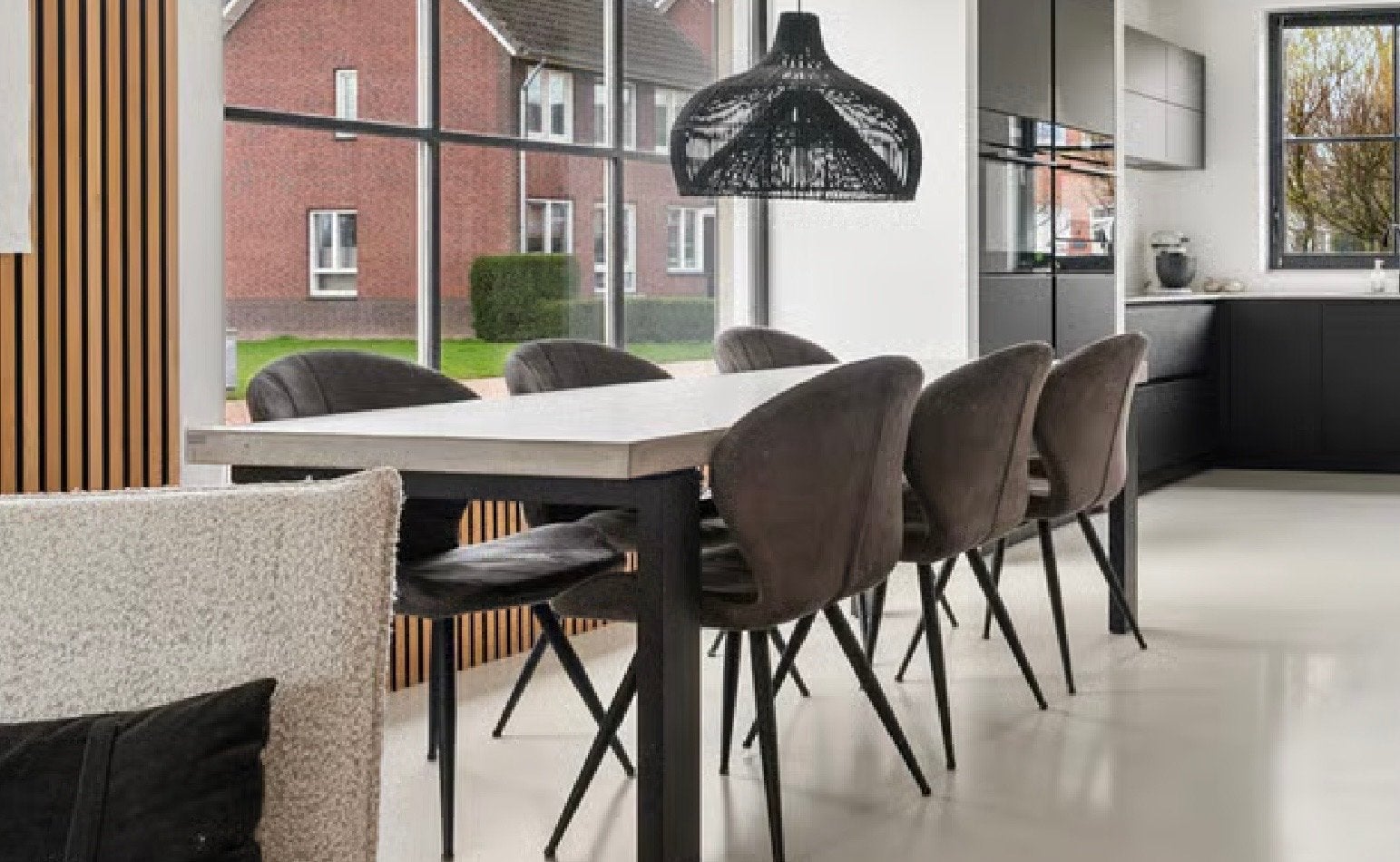 Eettafel betonlook van Xoon, met 6 stoelen, Huis en Inrichting, Tafels | Eettafels, Ophalen, 50 tot 100 cm, Zo goed als nieuw