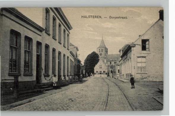 Halsteren Dorpsstraat met tramspoor Nauta/Schoutens 9506