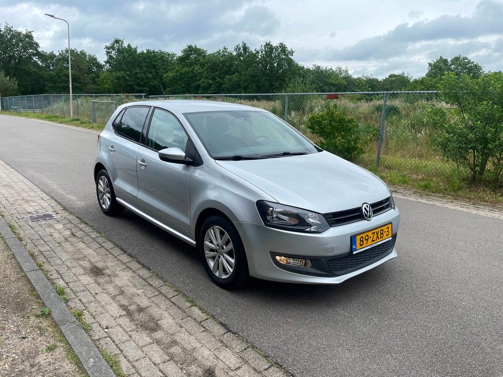 Volkswagen Polo 1.2 TSI Highline [ Nieuwe Beurt ] [ Nette Po, Voorwielaandrijving, Stof, Gebruikt, Zwart