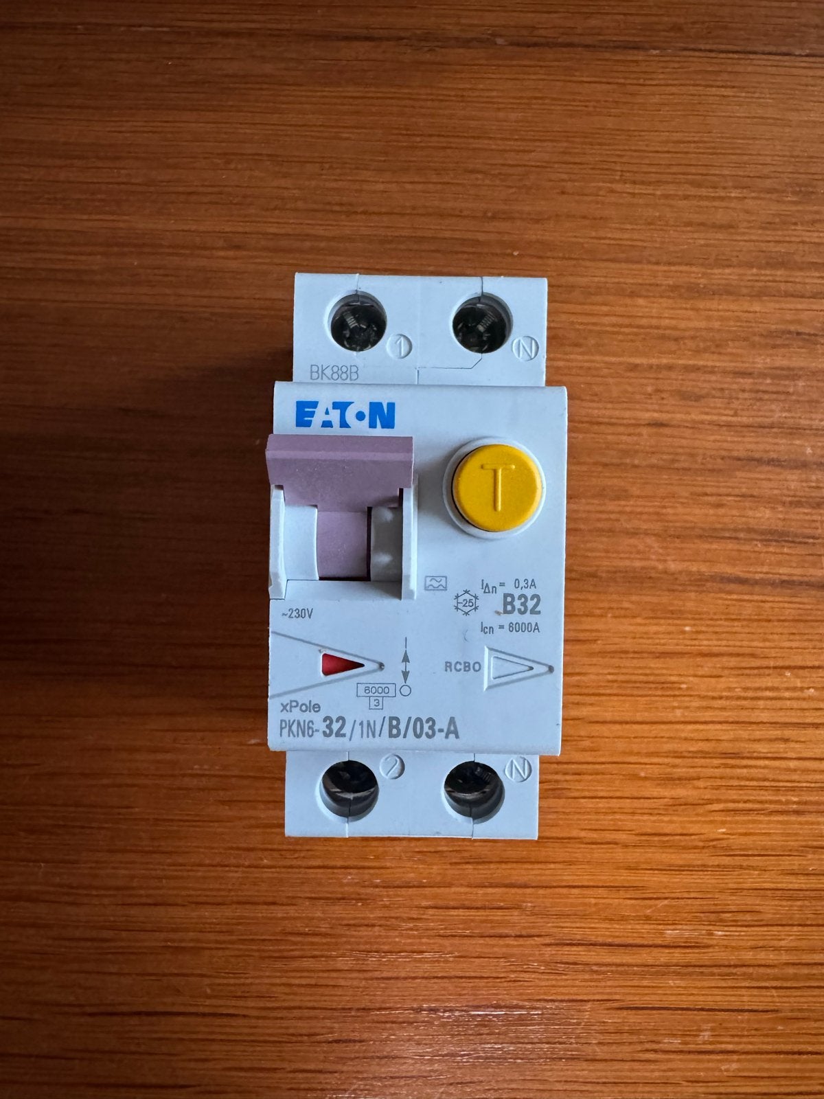 Aardlekschakelaar Eaton xPole PKNG-32, Ophalen of Verzenden, Gebruikt, Eaton, Aardlekautomaat