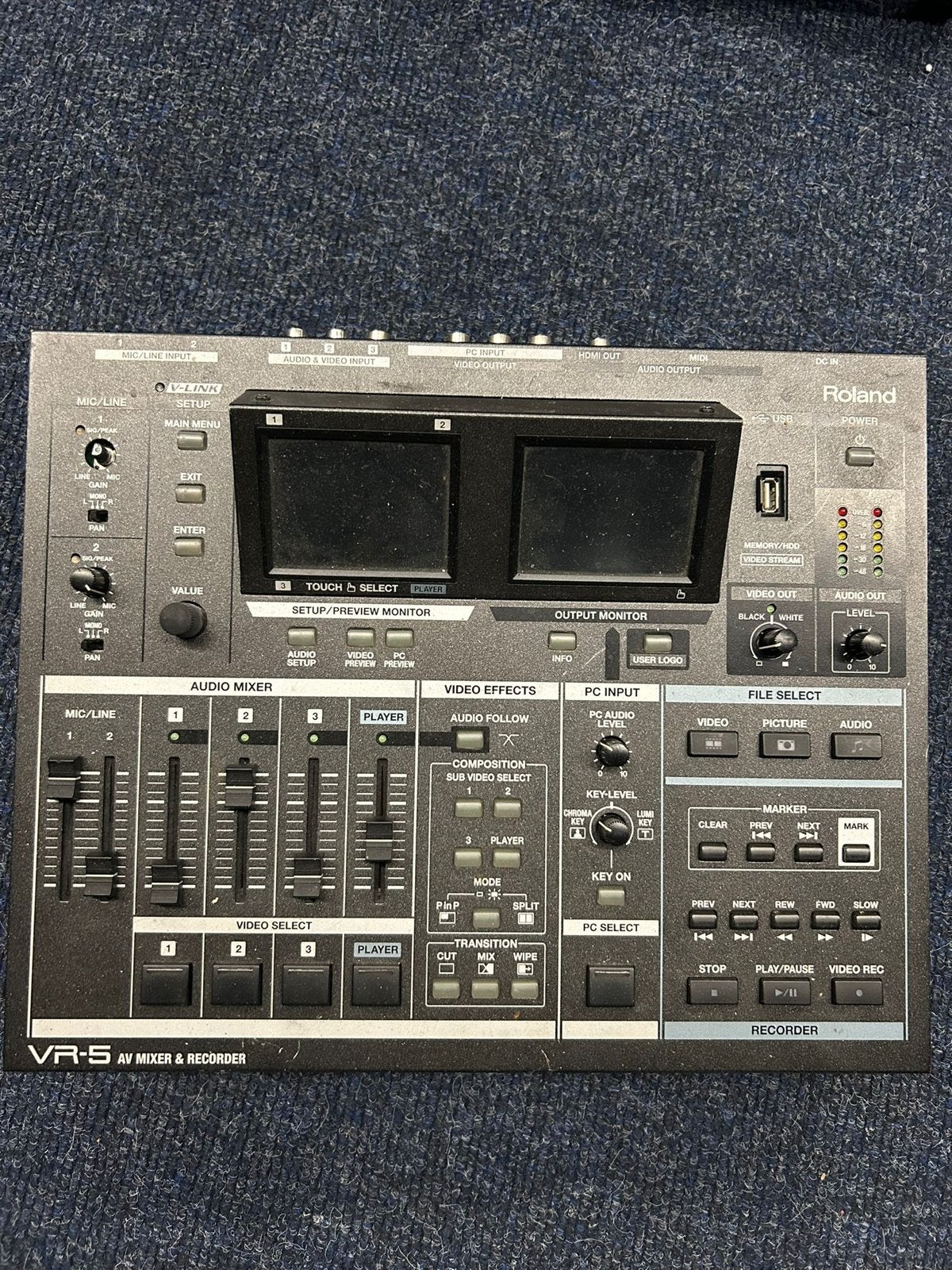 Roland VR-5 All-in-One AV Mixer & Recorder, Muziek en Instrumenten, Mengpanelen, Ophalen of Verzenden, Gebruikt, Minder dan 5 kanalen