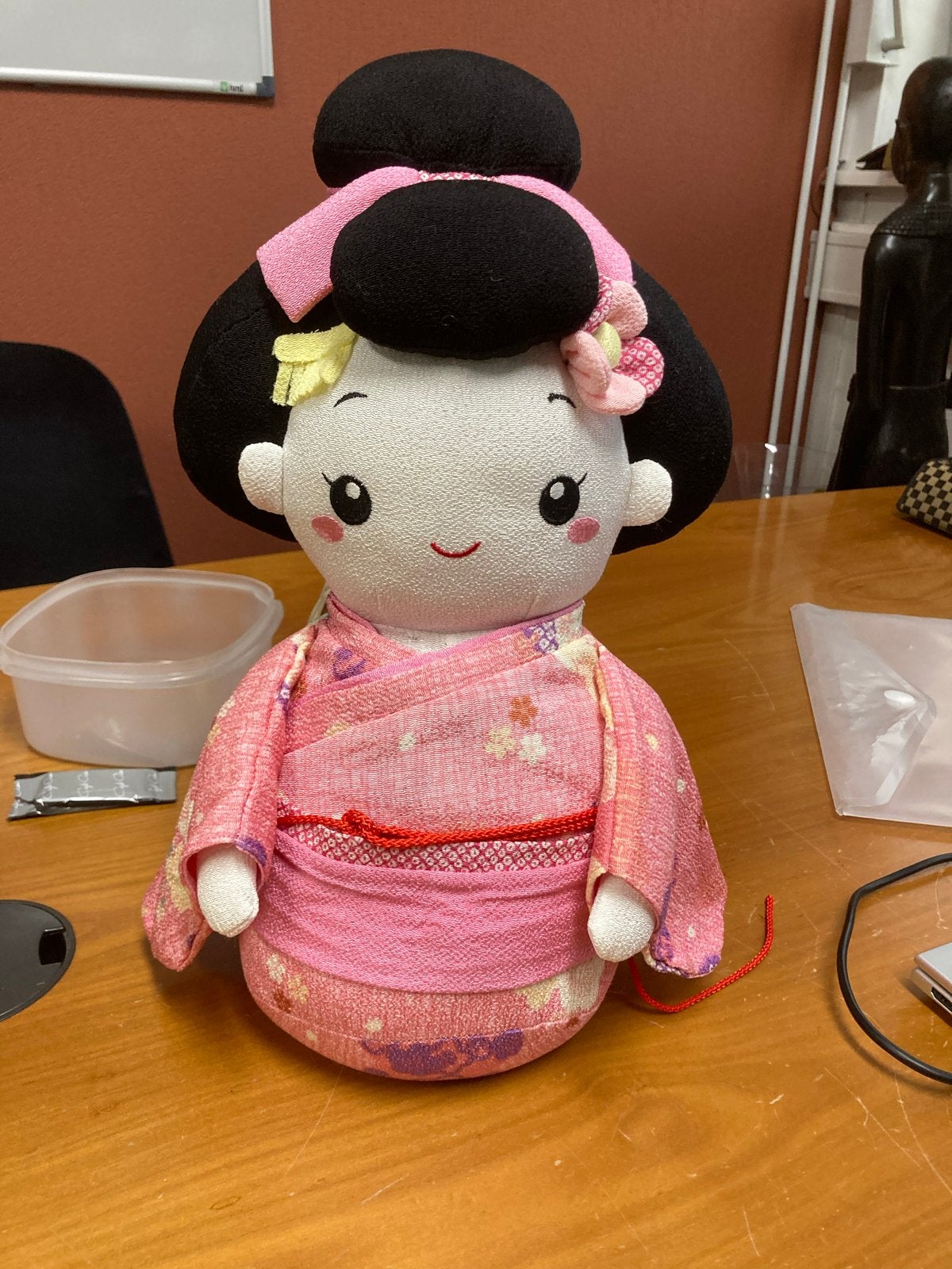 Grote 40 cm Maiko-meisje pluche pop, Chirimen kimono, W, Ophalen of Verzenden, Zo goed als nieuw, W