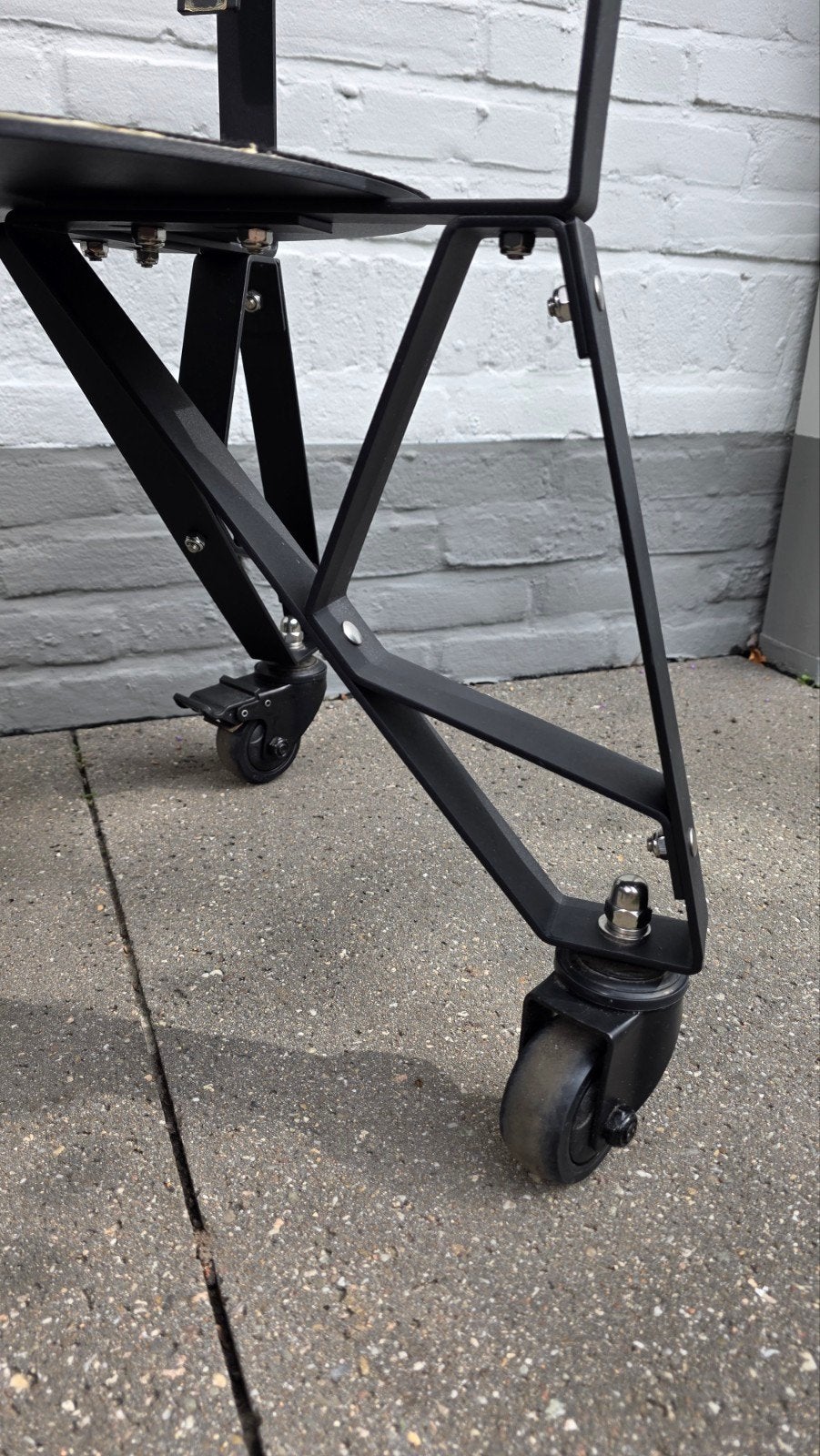 Verrijdbaar onderstel (Bastard large)Kamado, Ophalen, Gebruikt