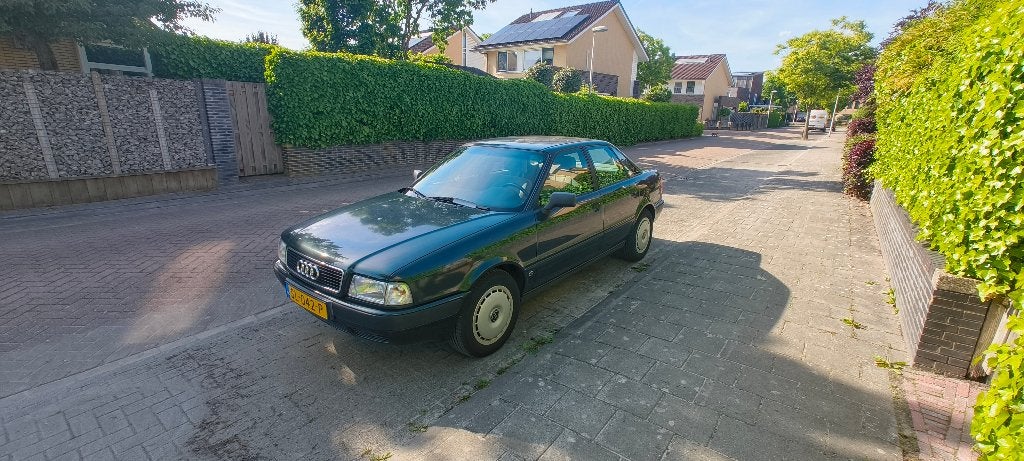 Audi 80 2.0E, Voorwielaandrijving, Bluetooth, Stof, 4 cilinders