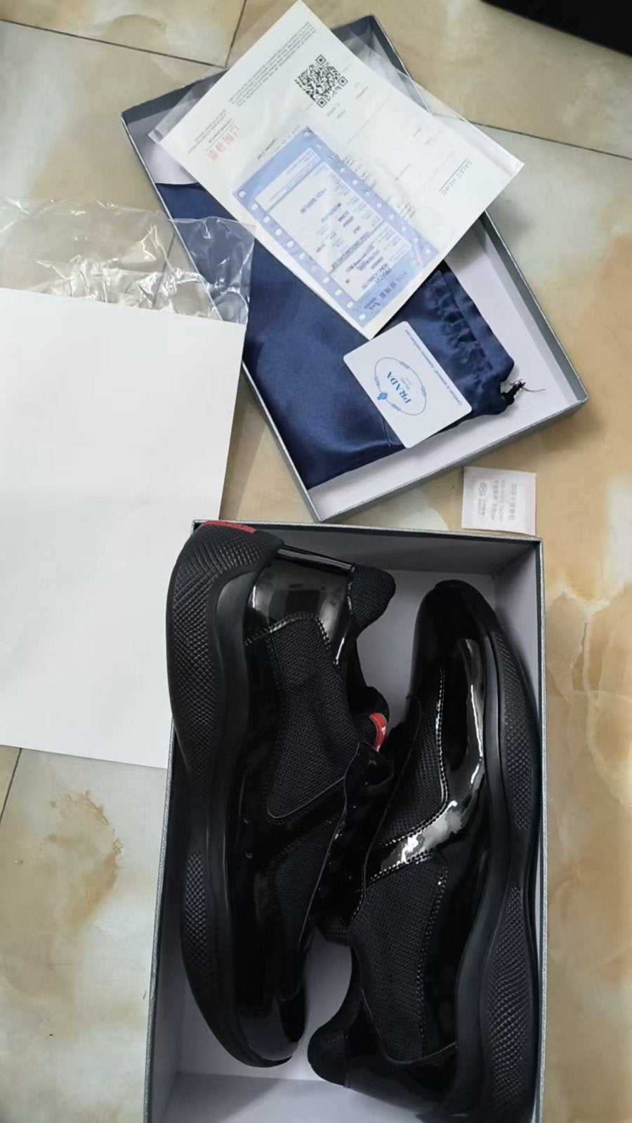 Prada Sneakers - Nieuw in doos, Overige kleuren, Nieuw, Ophalen of Verzenden, Sneakers of Gympen