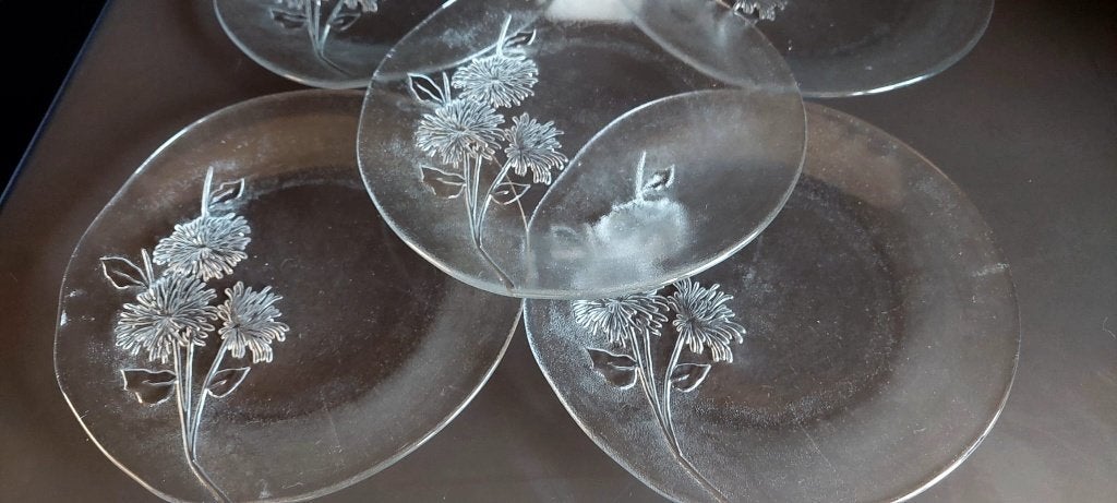 7 Vintage grote glazen borden met bloemen reliëf Ø 27 cm), Eu, Overige merken, Eu, Vintage