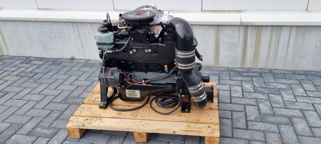 Mercruiser 3.0 motorblok 2019 in Nieuwstaat, Ophalen, Binnenboordmotor, Zo goed als nieuw, Viertaktmotor