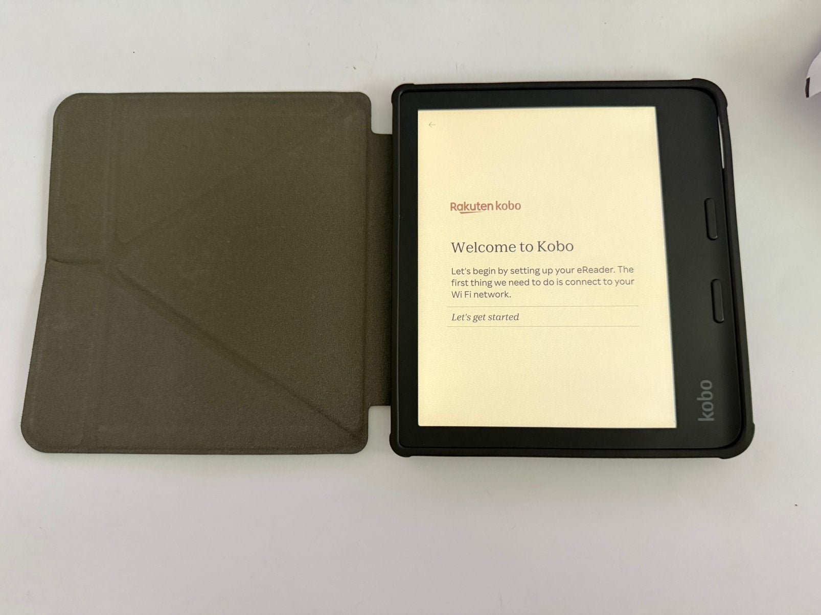 Kobo Libra Colour  met  Hoesje | Kabel | in nette staat, Computers en Software, E-readers, Verzenden, Kobo, Kobo, Zo goed als nieuw