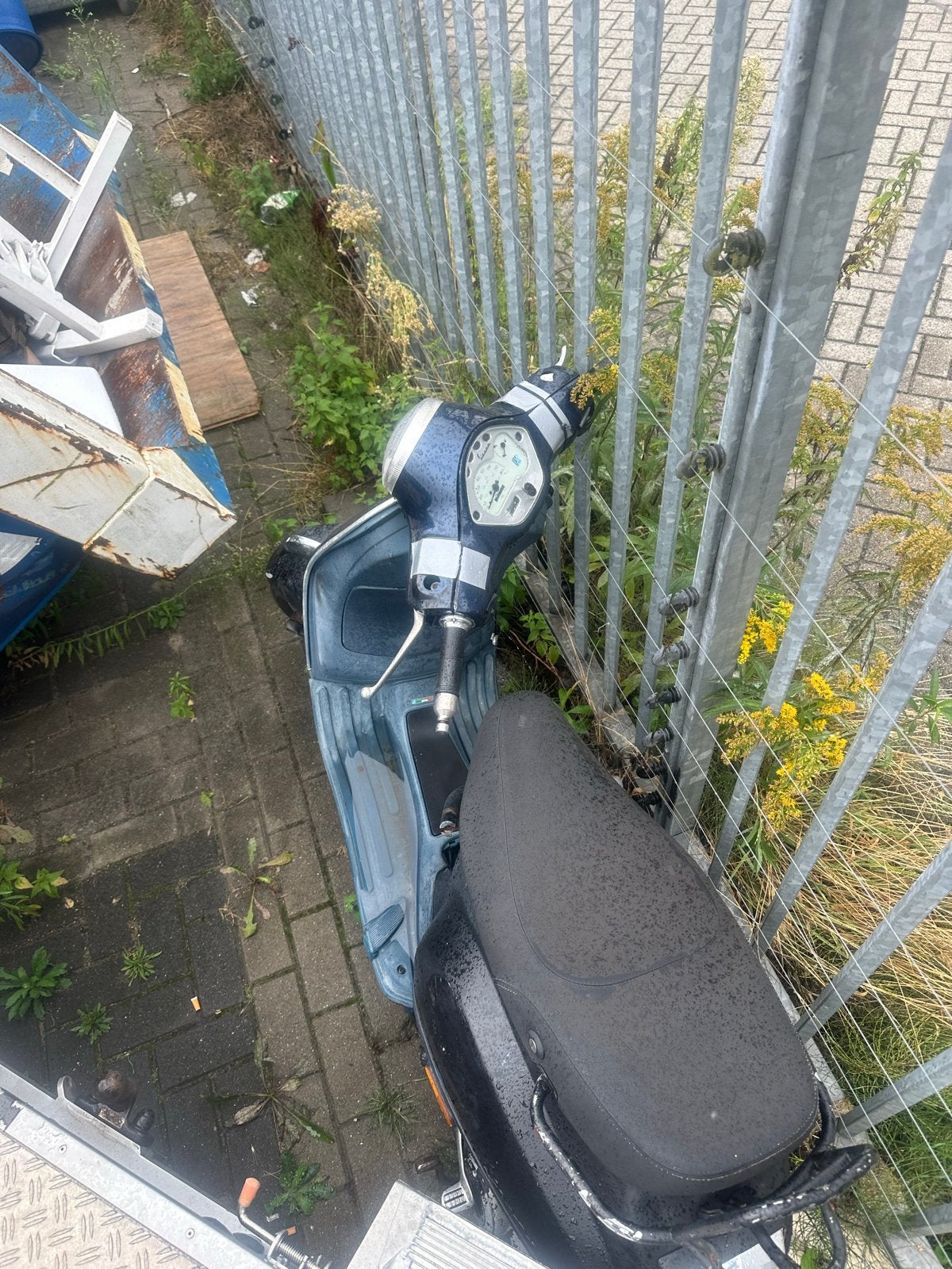 Vespa LX Scooter - Blauw/Zwart -  voor onderdelen, Ophalen, Gebruikt, Maximaal 45 km/u, Benzine