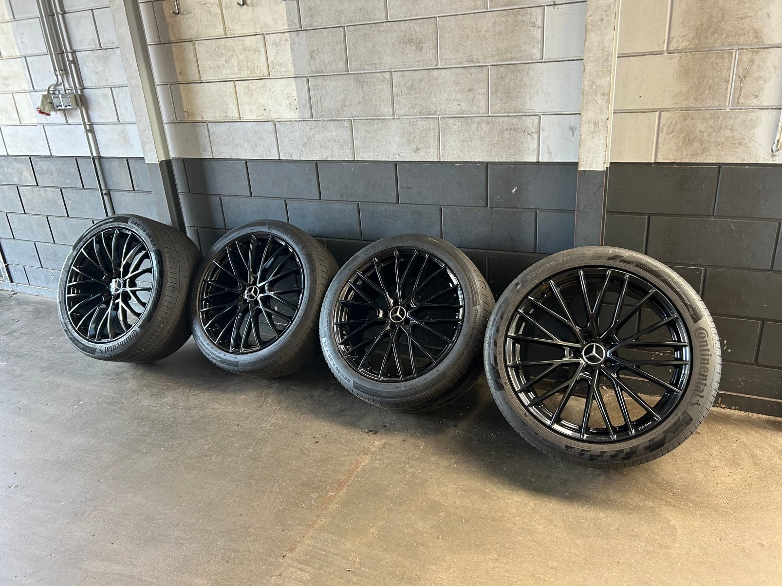 22 INCH BREEDSET VELGEN MERCEDES GLE GLS ML INCL CONTINENTAL, Ophalen, Gebruikt, 285 mm, Banden en Velgen