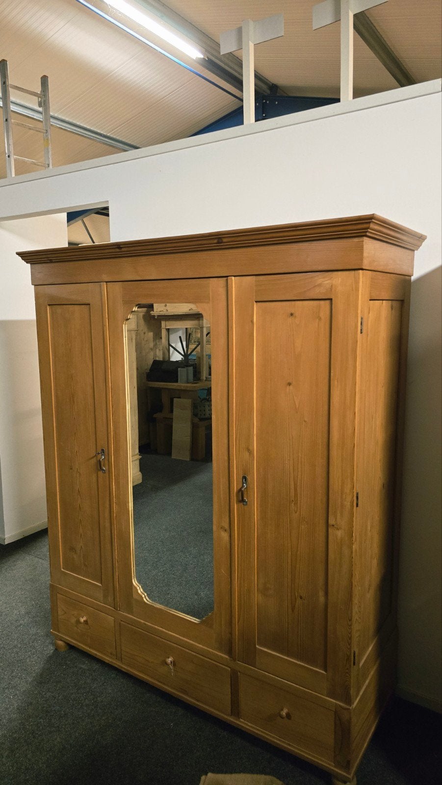 Antieke Grenen Houten Kledingkast uit voorraad leverbaar!, Huis en Inrichting, 200 cm of meer, 150 tot 200 cm, Ophalen of Verzenden