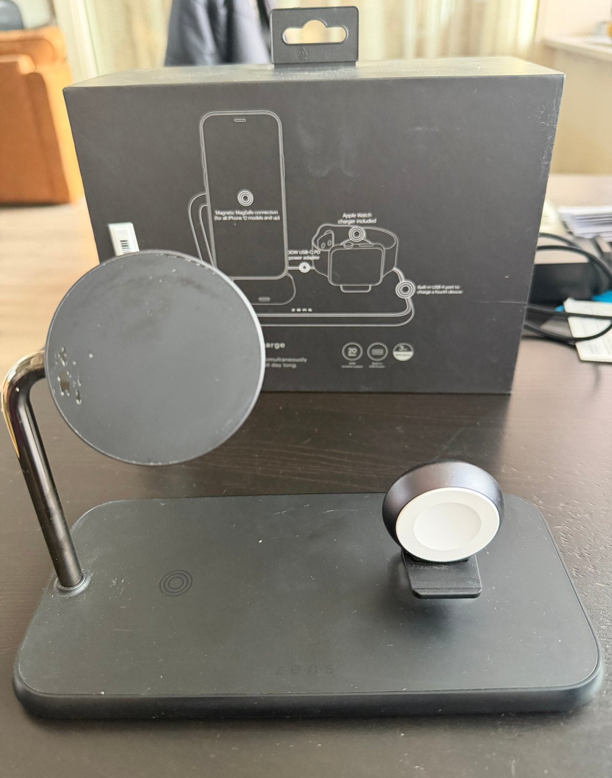 Foto 4 van Zens 4-in-1 oplader voor Apple