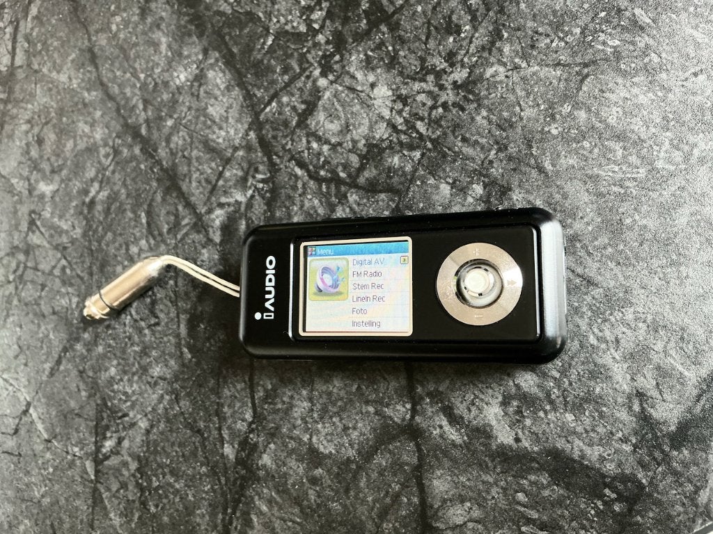 Cowon mp3 speler met FM tuner, Gebruikt, Classic, Met radio, Zwart