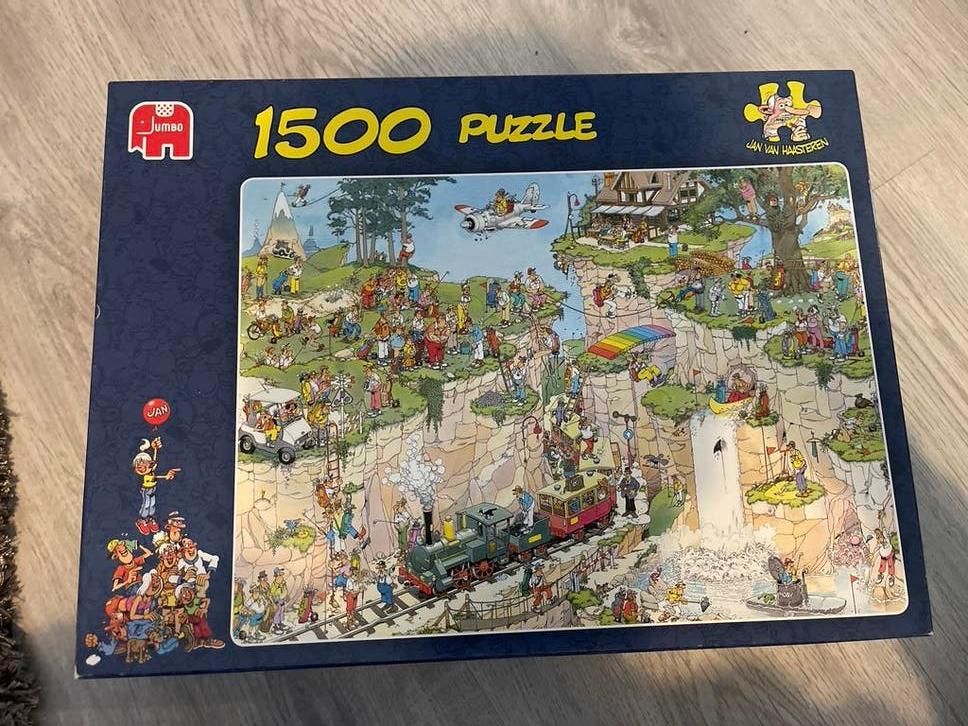 Jan van Haasteren Puzzel - 1500 stukjes the golf course, Ophalen of Verzenden, 500 t/m 1500 stukjes, Zo goed als nieuw, Legpuzzel
