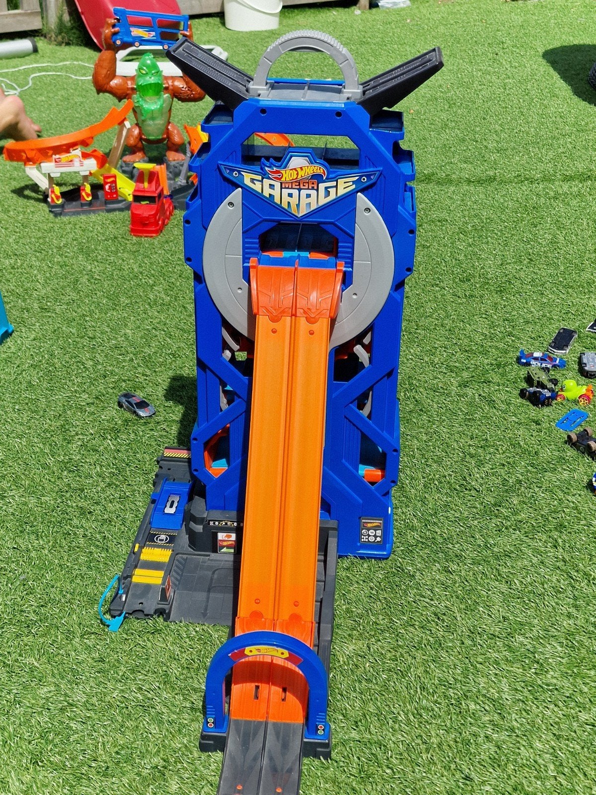 Hot Wheels Mega Garage - Grote Parkeergarage, Kinderen en Baby's, Speelgoed | Speelgoedvoertuigen, Ophalen, Gebruikt