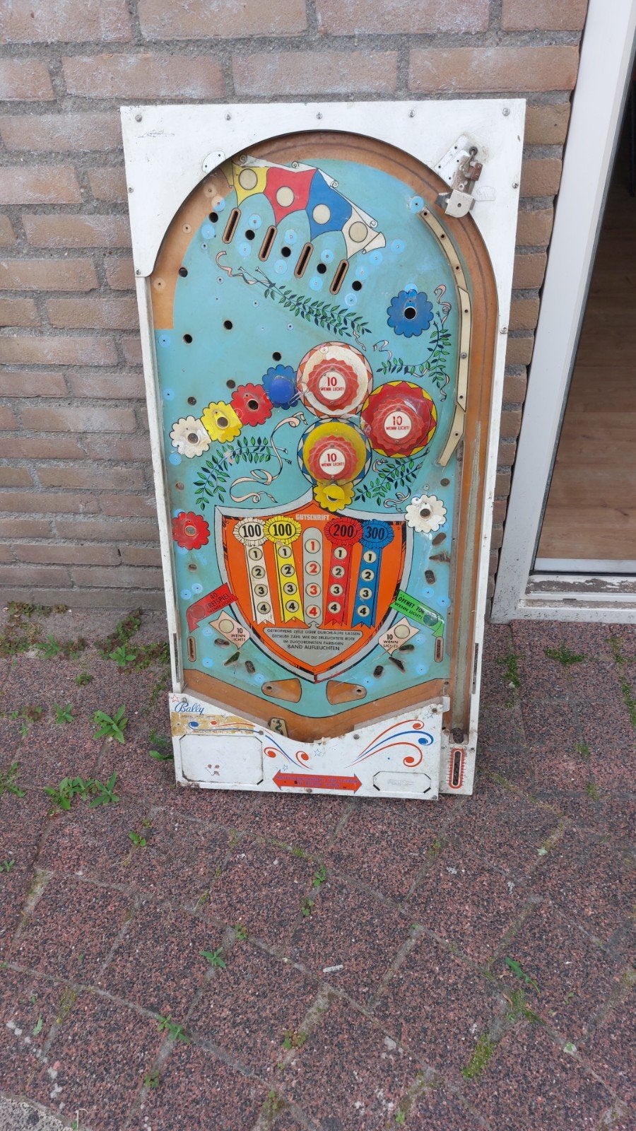 Oud speelveld flipperkast als decoratie, Ophalen, Gebruikt