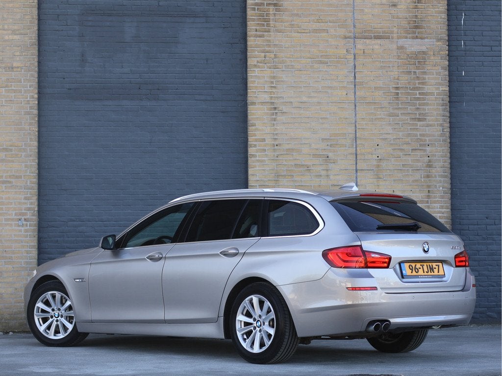 BMW 5 Serie Touring 530d High Executive Automaat Comfortstoe, Auto's, Automaat, Euro 5, Achterwielaandrijving, Gebruikt