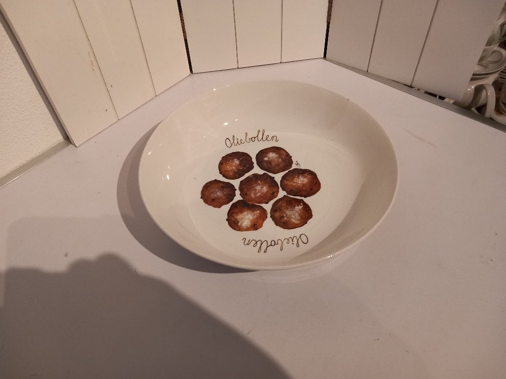 Jet Oliebollen en Vegetable schaal, Keramiek, Ophalen of Verzenden, Overige stijlen, Jet by Ter Steege