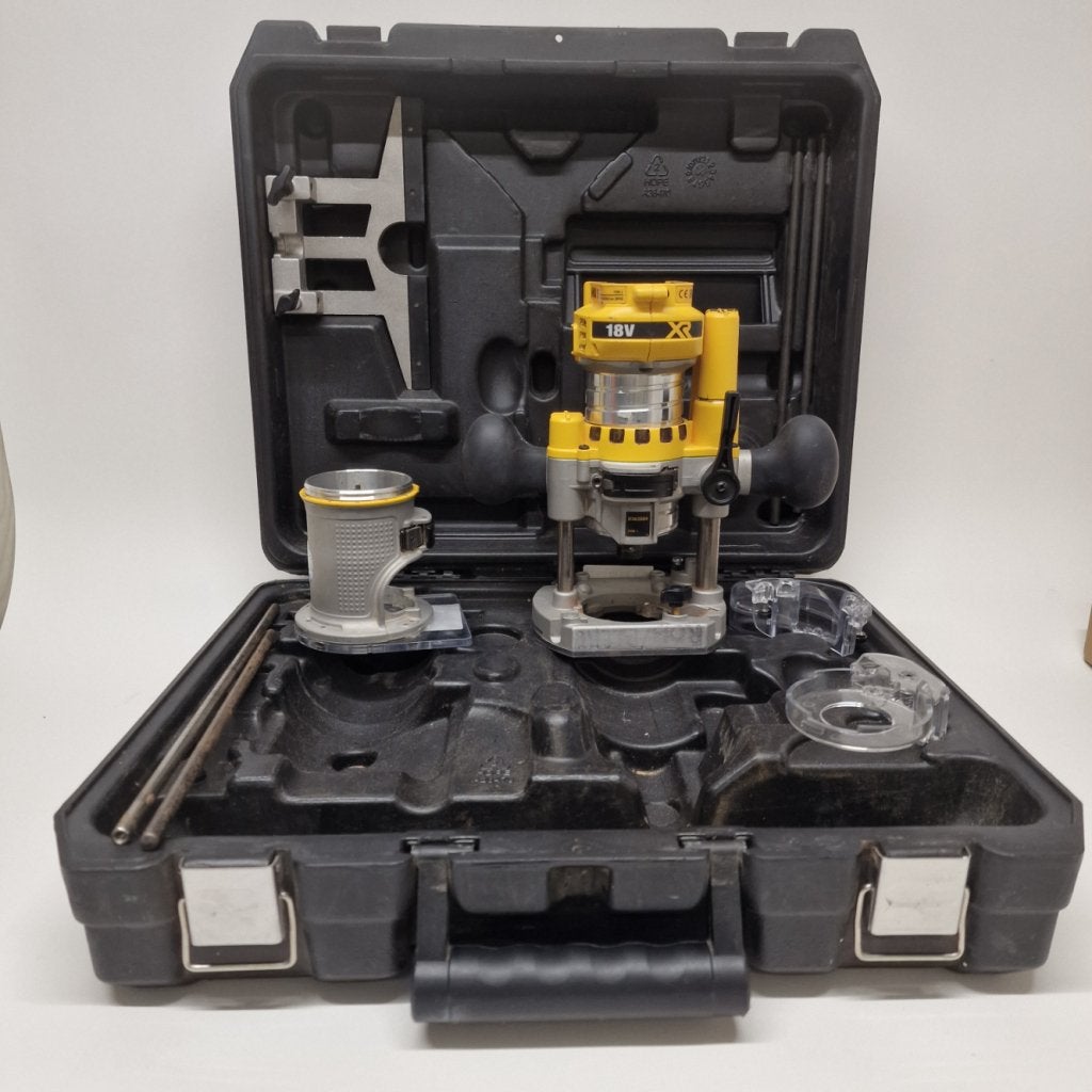DEWALT DCW600 Kantenfrees 18V XR | Nette Staat, Dewalt, Zo goed als nieuw, Support@dewalt.com, 701 E. Joppa Road
Towson, MD 21286
USA
