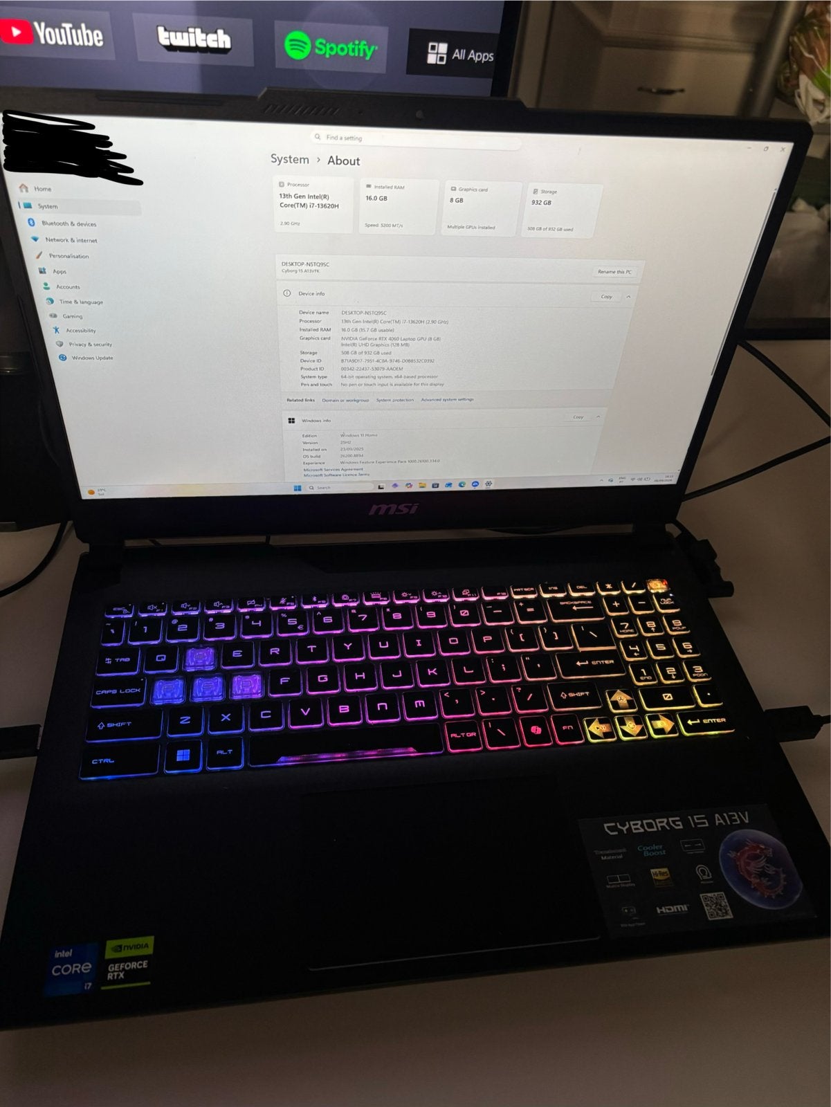 MSI Cyborg 15 A13VFK i7 RTX 4060 16GB 1TB, Met videokaart, Ophalen of Verzenden, Zo goed als nieuw, Gaming