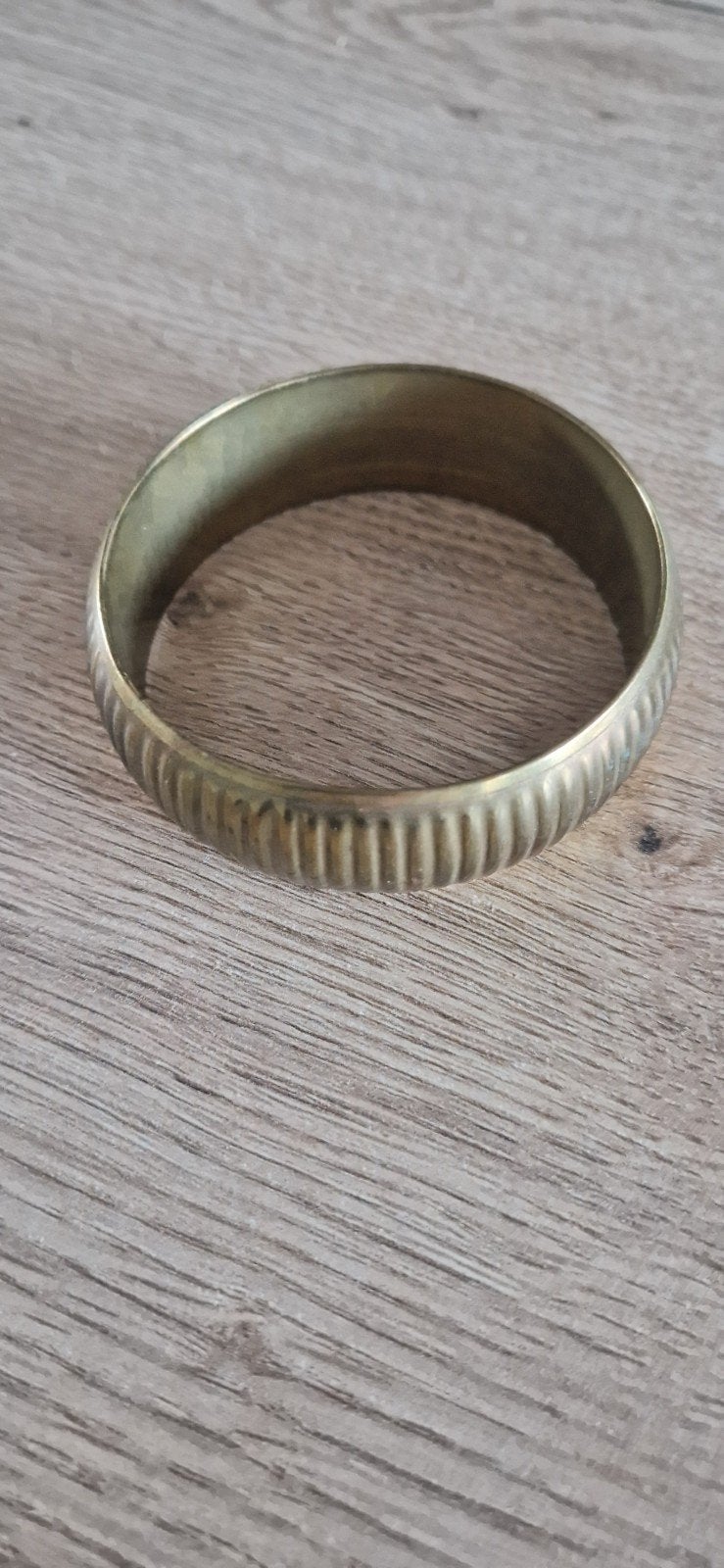Goudkleurige, brede armband, Ophalen of Verzenden, Gebruikt, Goud