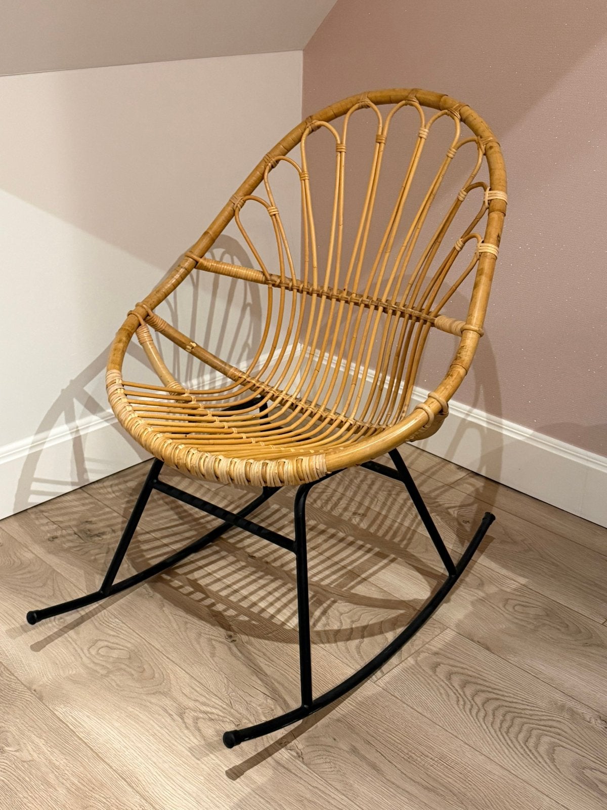 Rotan schommelstoel Petunia | Maisons du Monde, Kinderen en Baby's, Ophalen, Zo goed als nieuw, Stoel(en)