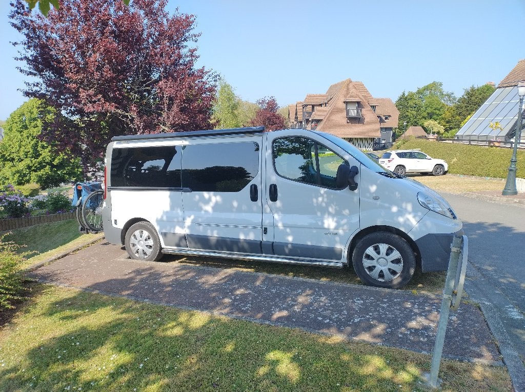 Caravans And Camping Compacte