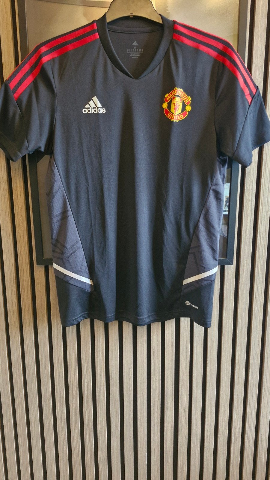Trainingshirt Manchester United maat M zgan kleur zwart., Maat M, Ophalen of Verzenden, Zo goed als nieuw, Shirt