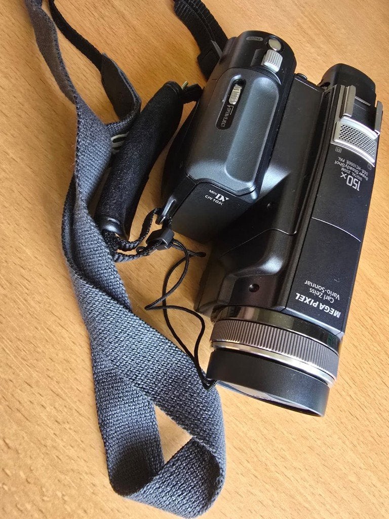 Sony DCR-HC1000E MiniDV Camcorder – Compleet, nette staat, 20x of meer, Ophalen of Verzenden, Zo goed als nieuw, Sony