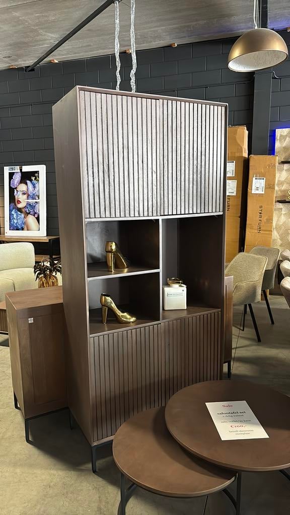 Wandkast walnut 90 cm breed SALE, Huis en Inrichting, Ophalen, Zo goed als nieuw, Minder dan 150 cm, Minder dan 100 cm