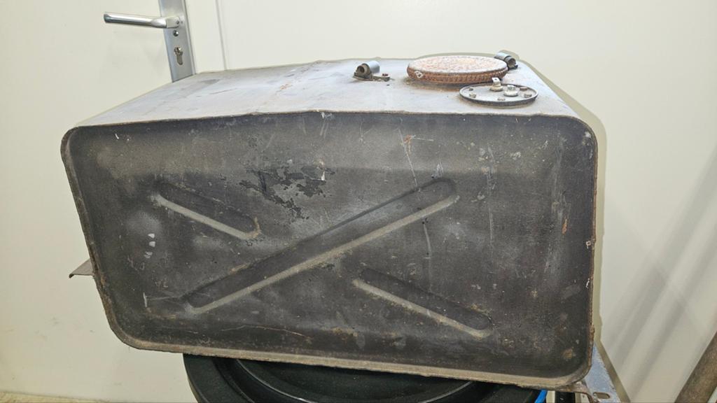 Land rover series brandstoftank, Ophalen, Gebruikt, Universele onderdelen