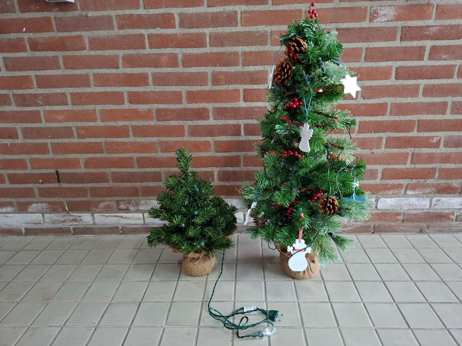 Kunststof kerstbomen., Diversen, Kerst, Ophalen