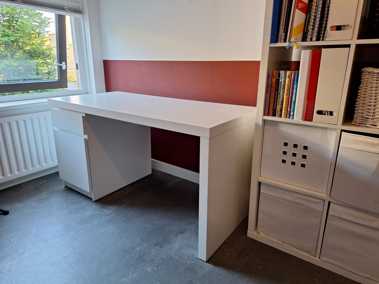 Bureau Malm Ikea, Ophalen, Zo goed als nieuw